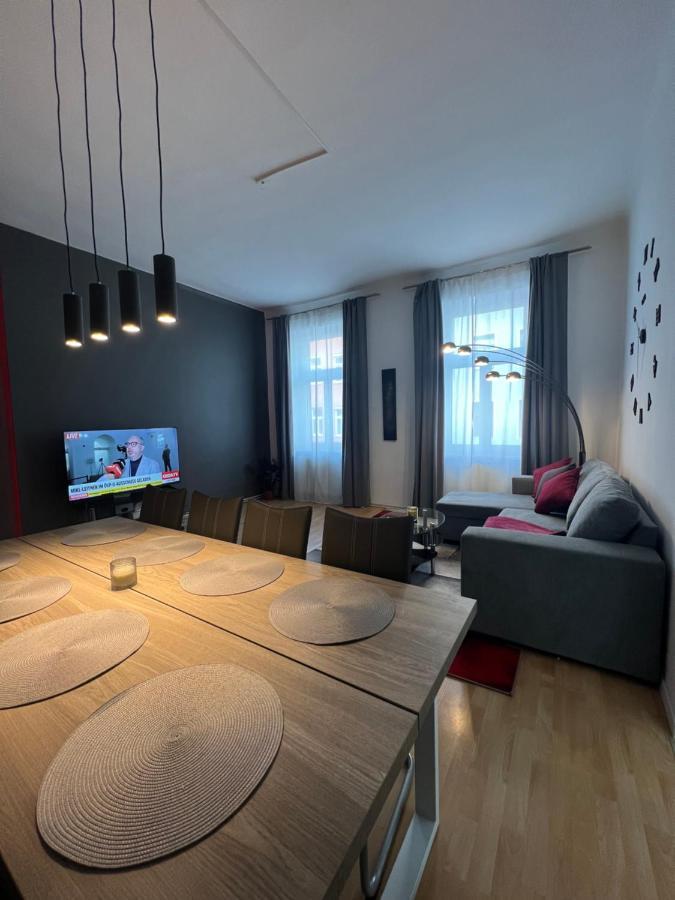 Spacious & Deluxe Big Apartment Near Prater 维也纳 外观 照片