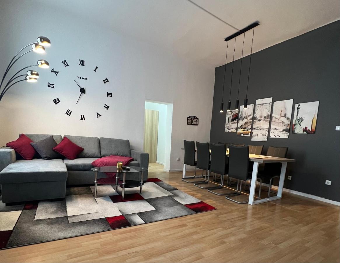 Spacious & Deluxe Big Apartment Near Prater 维也纳 外观 照片