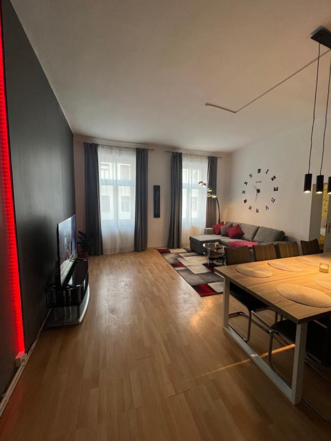 Spacious & Deluxe Big Apartment Near Prater 维也纳 外观 照片