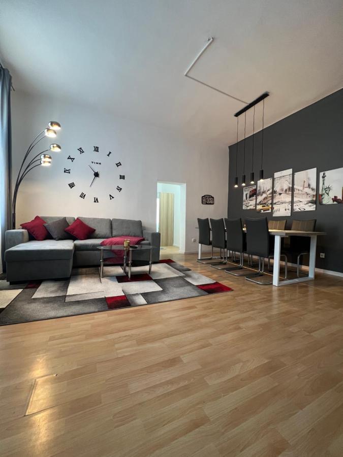 Spacious & Deluxe Big Apartment Near Prater 维也纳 外观 照片